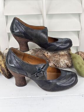 Naya Jupiter Mary Jane Chunky Heels - Navy Blue-Green - Size 8W